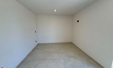 CASA EN VENTA EN PRADERAS ALTOZANO