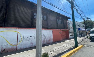 EN RENTA… LOCAL COMERCIAL  En la mejor Zona Comercial de Toluca (Paseo Tollocan entre Jesús Carranza y Paseo Colón)