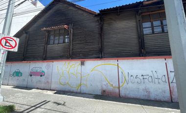 EN RENTA… LOCAL COMERCIAL  En la mejor Zona Comercial de Toluca (Paseo Tollocan entre Jesús Carranza y Paseo Colón)