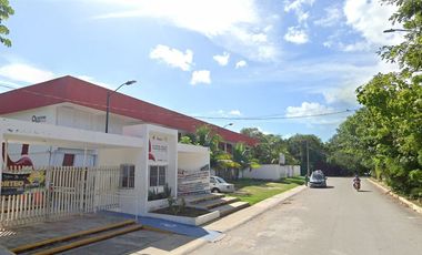 ¡¡Invierte Inteligente, Compra en Remate !! Venta de Casa en Excelente Zona, Col. Villas Riviera, Playa del Carmen, QR.