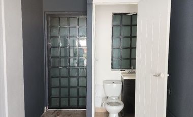 RENTA de Local Comercial sobre Avenida Galindas