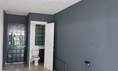 RENTA de Local Comercial sobre Avenida Galindas