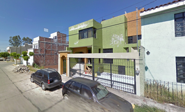 CASA EN REMATE BANCARIO EN PRIMAVERA REAL SAN JOAQUIN HIDALGO -LU01
