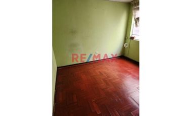 1106726 Venta De Inmueble Con Estacionamiento En Zona Exclusiva Del Distrito Del Rímac