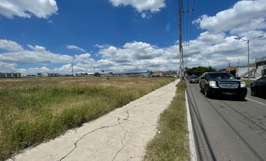 Terreno comercial en renta en esquina, Satélite, Querétaro.