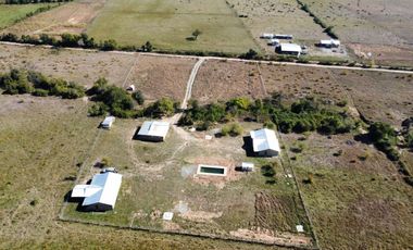Parcela con 3 cabañas amobladas