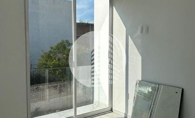 VENTA DE CASA NUEVA CERCA DE CUCEA