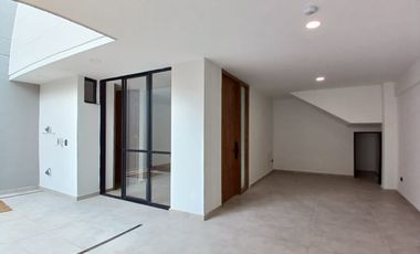 Casa en Arriendo con muy buena ubicación en Cerritos