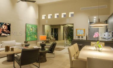 Casa de lujo Beach front en venta en el prestigioso desarrollo Punta Mita