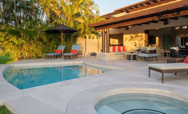 Casa de lujo Beach front en venta en el prestigioso desarrollo Punta Mita