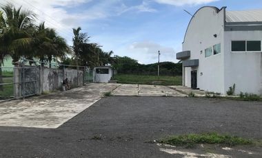 TERRENO CON BODEGA EN RENTA SOBRE CARRETERA | ARLETTE FLORES