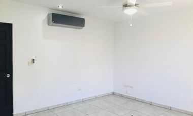 CASA EN VENTA 100% REMODELADA Y EQUIPADA. PASEO DE CUMBRES, MTY