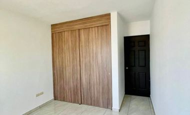 CASA EN VENTA 100% REMODELADA Y EQUIPADA. PASEO DE CUMBRES, MTY