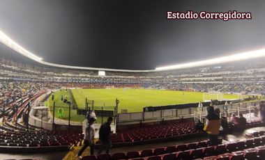 Condominio con alberca techada, asadores, cancha de padel, gym, venta, Fraccionamiento San Jeronimo, Queretaro.