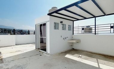 CASA EN VENTA FRAC LAS AGUILAS ZONA NTE OTE DE LA CIUDAD