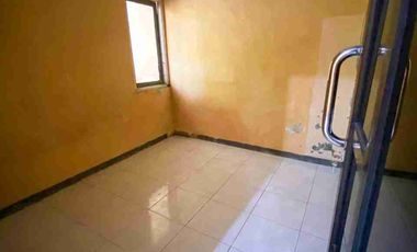 Dijual Rumah Siap Huni Lokasi Kavling Bumi Gedangan Indah 
Sidoarjo

Spesifikasi :

- Luas Tanah 70m2
- Full Bangunan
- Dimensi 7x10
- 2 Kamar Tidur
-