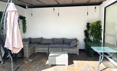 CASA CON RECÁMARA EN PLANTA BAJA LOMAS DE ANGELÓPÓLIS CLÚSTER CON ALBERCA