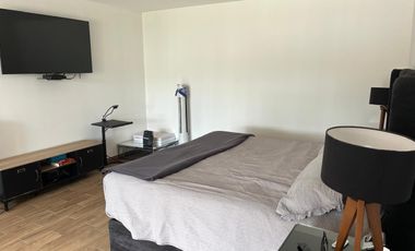 CASA CON RECÁMARA EN PLANTA BAJA LOMAS DE ANGELÓPÓLIS CLÚSTER CON ALBERCA