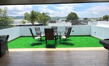 CASA CON RECÁMARA EN PLANTA BAJA LOMAS DE ANGELÓPÓLIS CLÚSTER CON ALBERCA