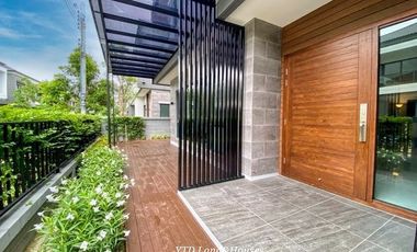For Sale/Rent The City Bangna (new project) size XL, large size, lots of usable space. Luxury detached house, new project, next to Mega-Bangna. Corner