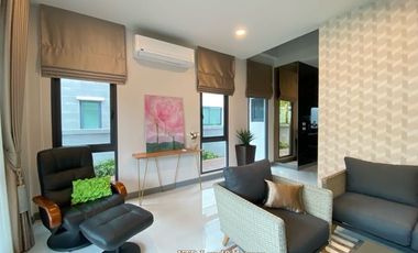 For Sale/Rent The City Bangna (new project) size XL, large size, lots of usable space. Luxury detached house, new project, next to Mega-Bangna. Corner