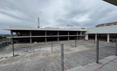 LOCALES COMERCIALES EN RENTA PLANTA ALTA PLAZA LA CEMENTERA 64M2 CERCA GALERIAS SERDAN