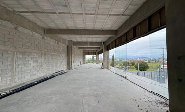 LOCALES COMERCIALES EN RENTA PLANTA ALTA PLAZA LA CEMENTERA 64M2 CERCA GALERIAS SERDAN