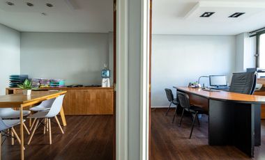 DISTINGUIDA OFICINA EN PLENO CENTRO DE BARILOCHE