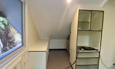 HOUSE AND LOT FOR RENT/LEASE IN LAGUNA