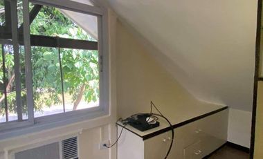 HOUSE AND LOT FOR RENT/LEASE IN LAGUNA
