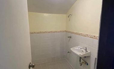 HOUSE AND LOT FOR RENT/LEASE IN LAGUNA