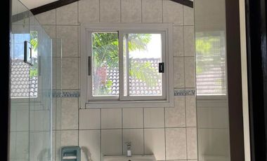 HOUSE AND LOT FOR RENT/LEASE IN LAGUNA