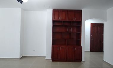 Apartamento en arriendo en Alto Prado.