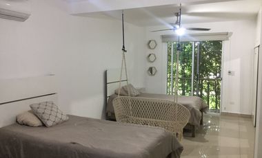 CASA EN RENTA EN CUMBRES AMUEBLADA EN CERRADAS DE CUMBRES