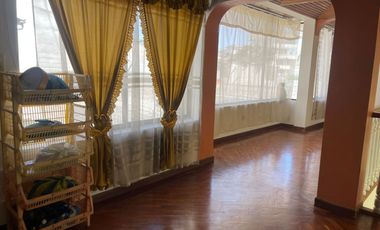 Vendo casa  de 592m2 en el norte de Quito.