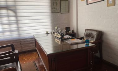 Vendo casa  de 592m2 en el norte de Quito.