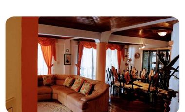 Vendo casa  de 592m2 en el norte de Quito.