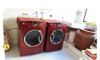Vendo casa  de 592m2 en el norte de Quito.