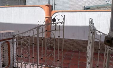 Vendo casa  de 592m2 en el norte de Quito.