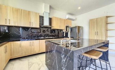 Casa en vente en fraccionamiento Costa de Oro