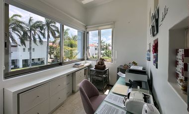 Casa en Renta, Isla Dorada, Zona Hotelera, Benito Juarez, Cancún, Quintana Roo.