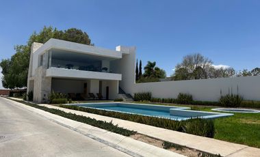 Casa en Venta en St. Charbel Aguascalientes (MAGGIE)