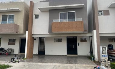 Casa Amueblada en Renta en Valle la Rioja, Apodaca - $21,000 MXN