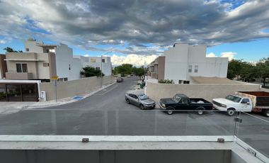 Casa Amueblada en Renta en Valle la Rioja, Apodaca - $21,000 MXN