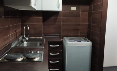 ARRIENDO DEPARTAMENTO UN DORMITORIO EN SUITE CON TERRAZA SEMI AMUEBLADO,BARRIO SAN ISIDRO  SANTIAGO
