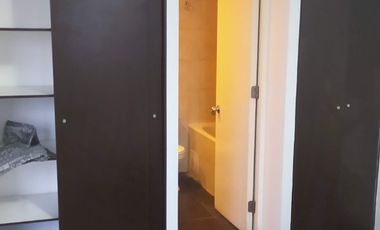 ARRIENDO DEPARTAMENTO UN DORMITORIO EN SUITE CON TERRAZA SEMI AMUEBLADO,BARRIO SAN ISIDRO  SANTIAGO