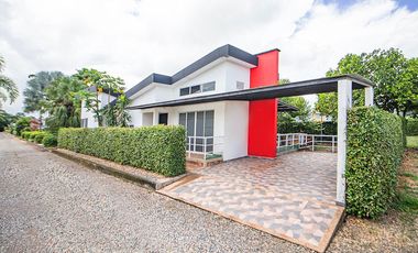 VENDO CASA EN EL CONDOMINIO CAMPESTRE CASTELLO DE CUMARAL - META