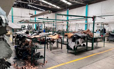 BAJA DE PRECIO Venta de excelente nave industrial en Col San Miguel