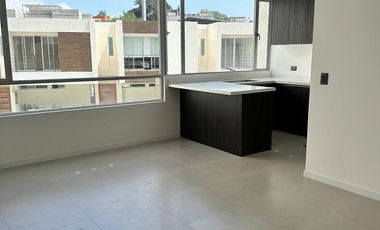 VENTA DEPARTAMENTO TRES DORMITORIOS SECTOR EL NACIONAL CERCA A CUMBAYA