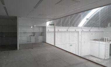 Renta Amplio local comercia / Bodega de 525m2 en Col. San Pedro de loa Pinos